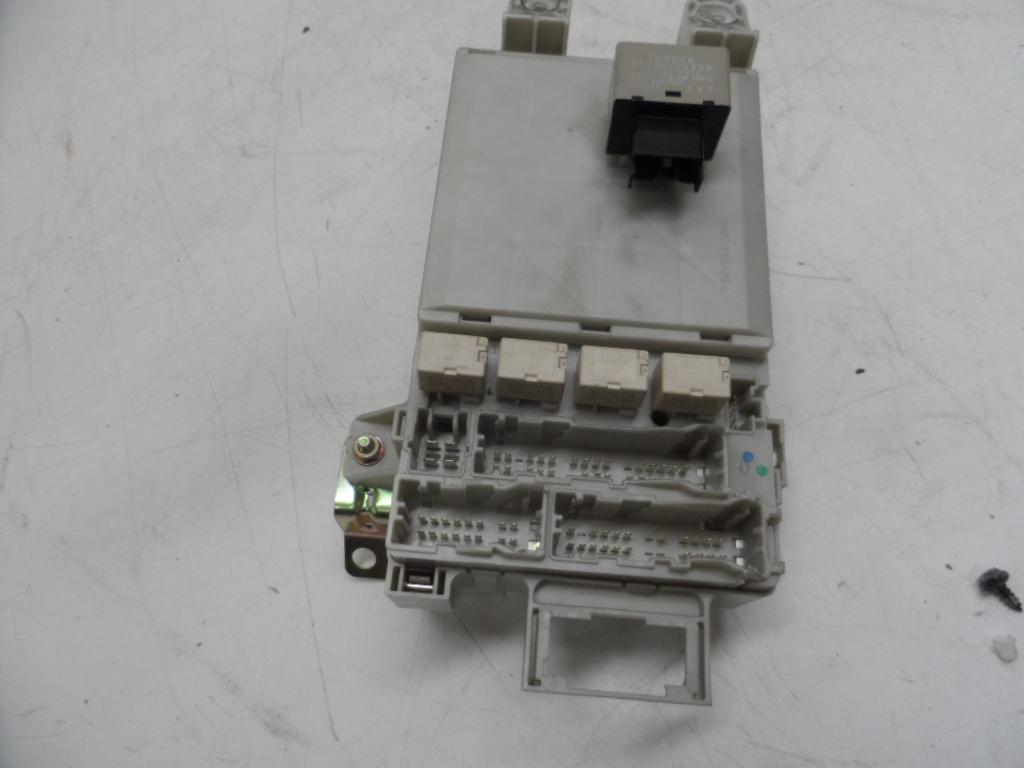 TOYOTA PRADO FUSE BOX UNDER DASH, 120 SERIES, 02/03-10/09 ... prado fuse box location 