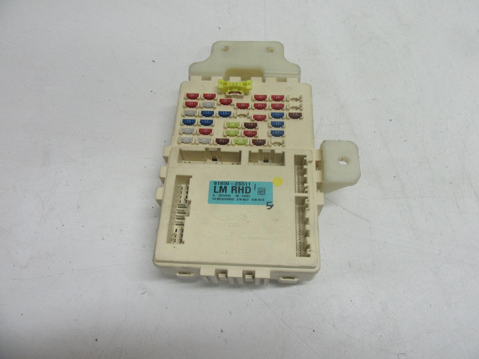 HYUNDAI IX35 FUSE BOX UNDER DASH, LM, 02/10 10 11 12 13 14 15 eBay